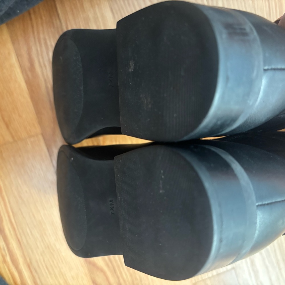 Michael Kors Black Leather Finley Boots, Size 7.5M - Picture 10 of 14